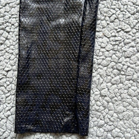 COMMANDO Faux Leather Animal Printed Leggings - Picture 4 of 8